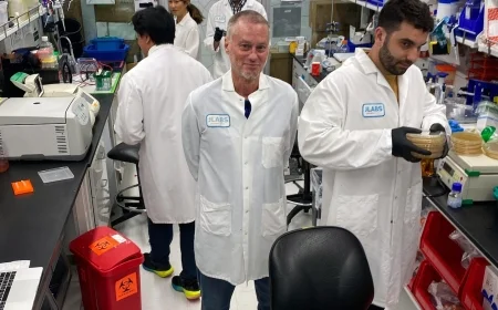 Scientists study man's blood to help make better treatment for snake bites